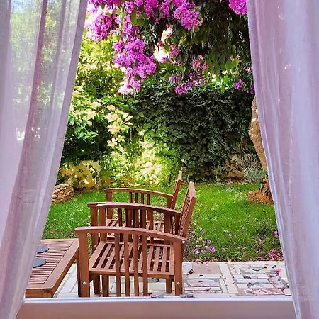 Zora: Family Retreat Near Kamenjak Nature Park Holiday home *